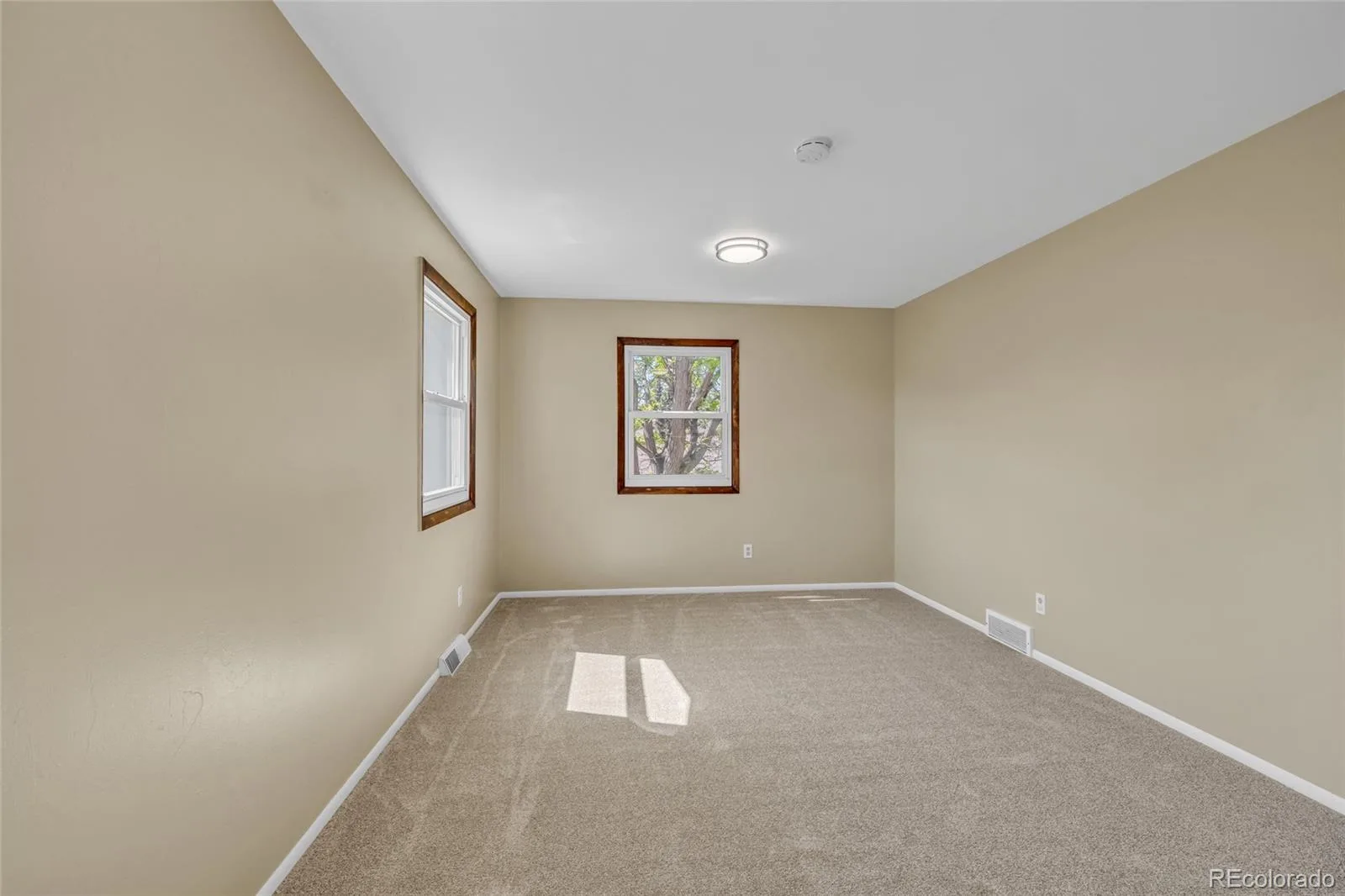 350 Balsam Street Lakewood CO 80226 | MLS #REC6823549 09302026211529 1600 14