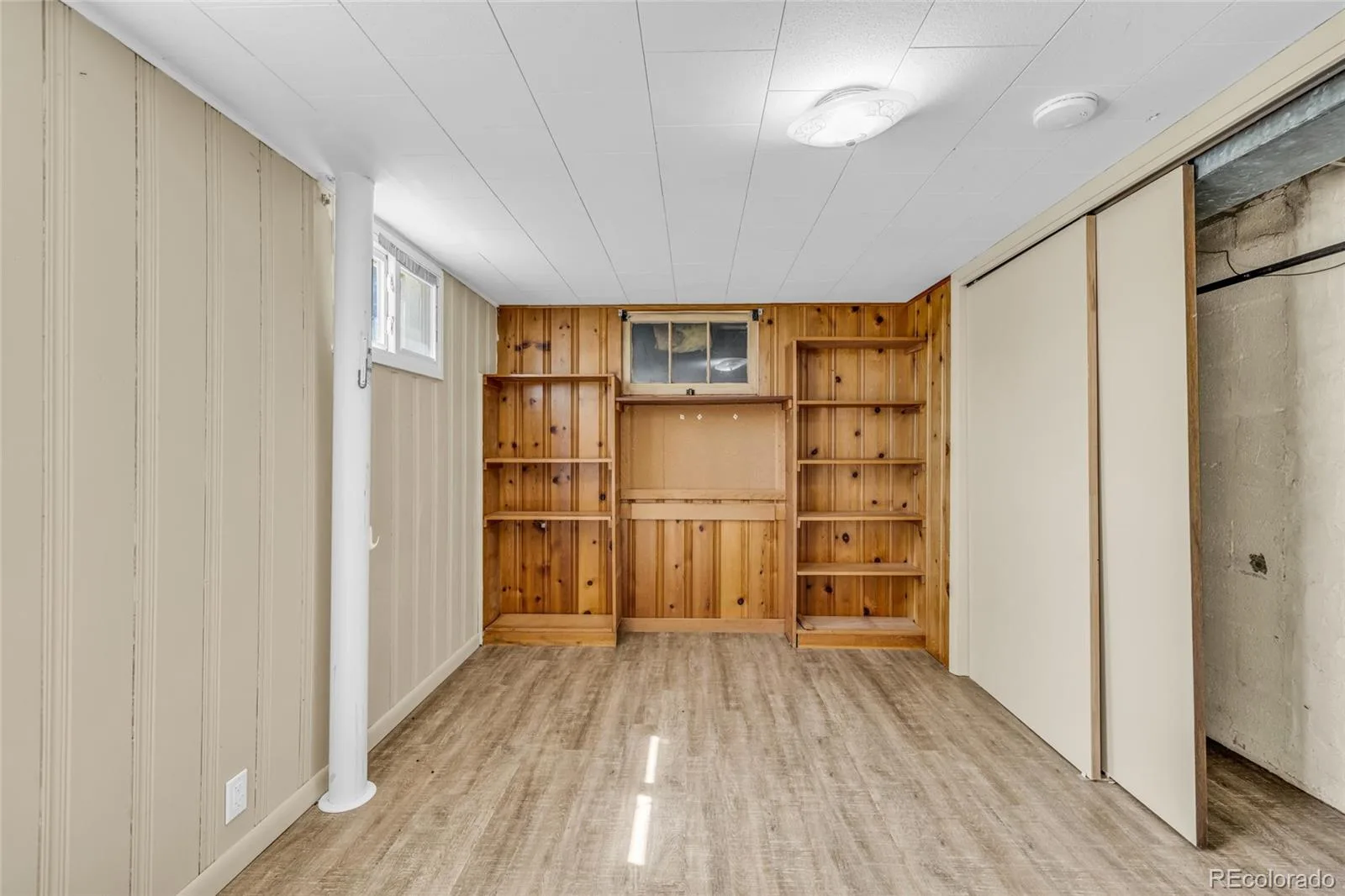 350 Balsam Street Lakewood CO 80226 | MLS #REC6823549 09302026211529 1600 23