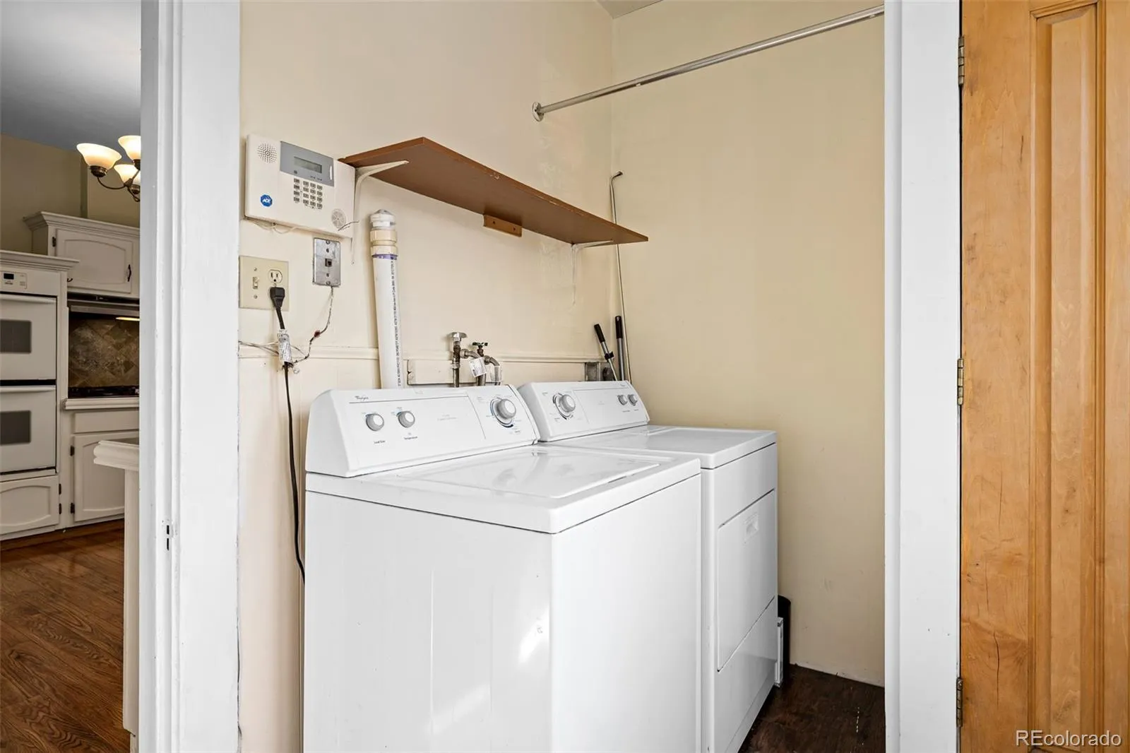 04092026231030 1600 15