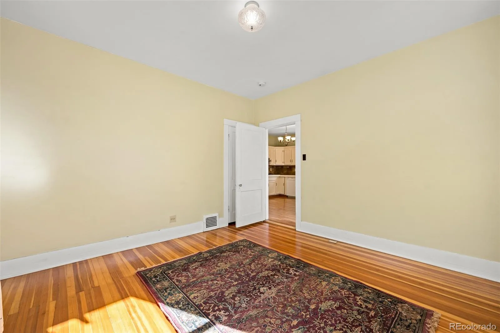 04092026231030 1600 17