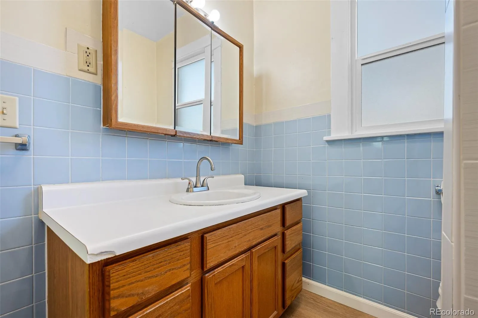 04092026231030 1600 27