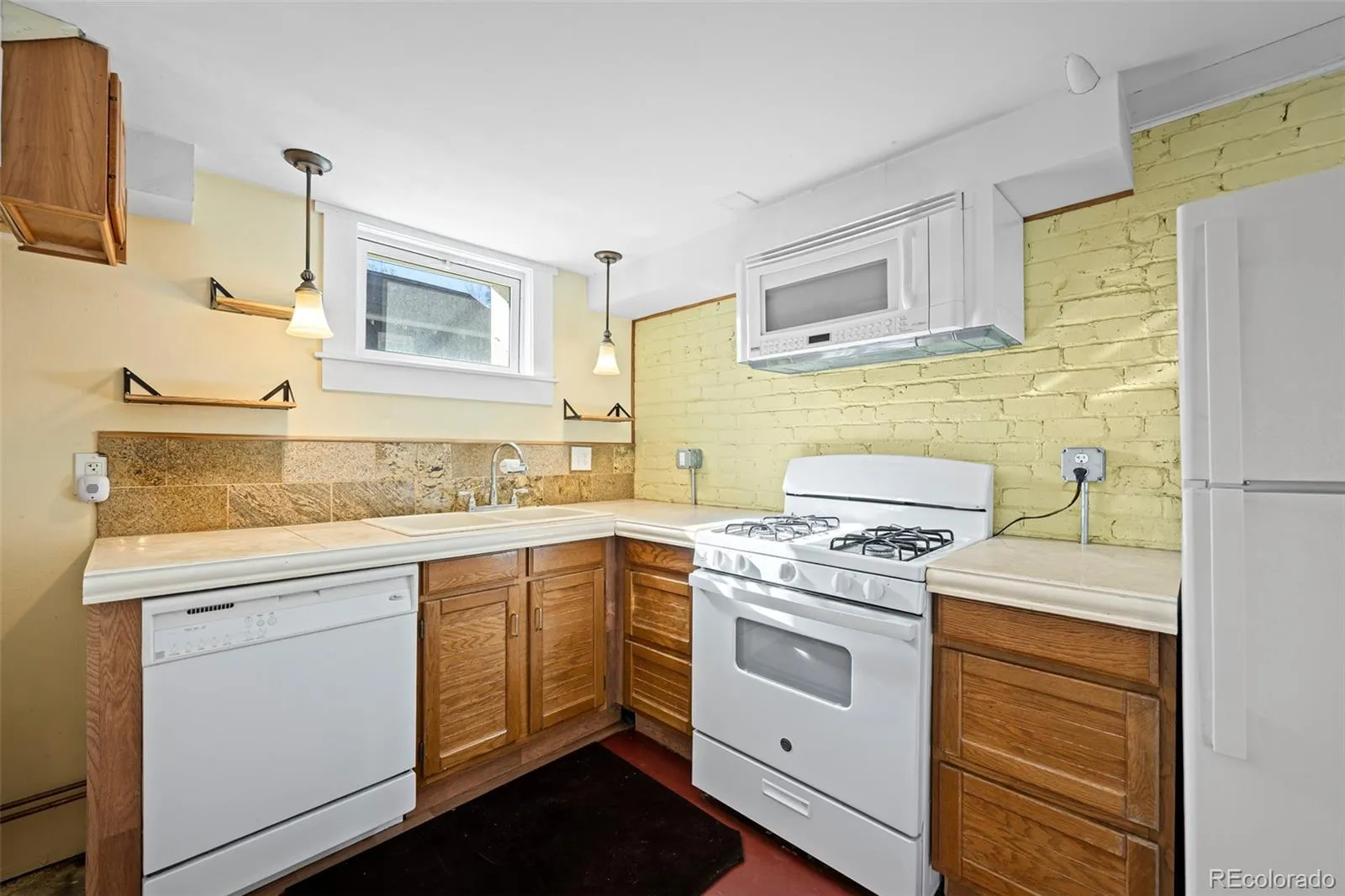 04092026231030 1600 33