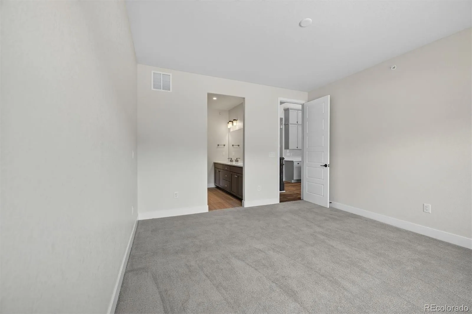 11841 Canyon Avenue Littleton CO 80127 | MLS #REC6823864 06162026223949 1600 15