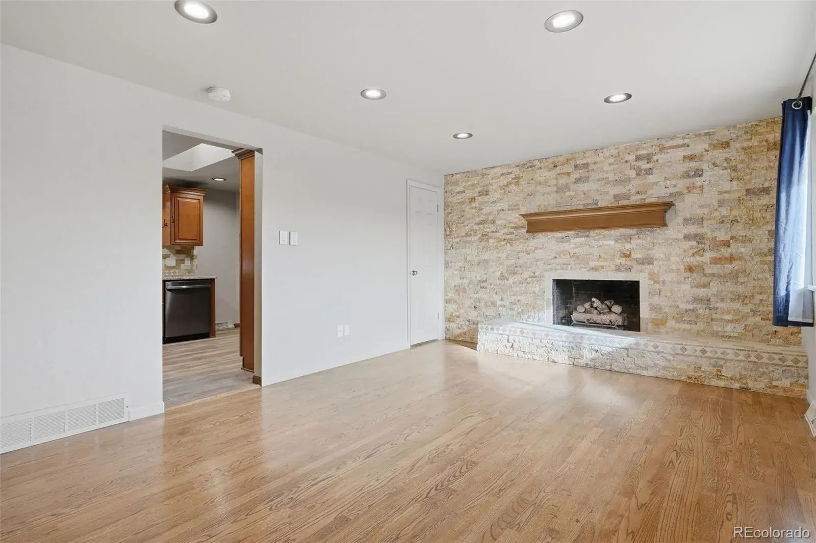 01152026230325 1600 1