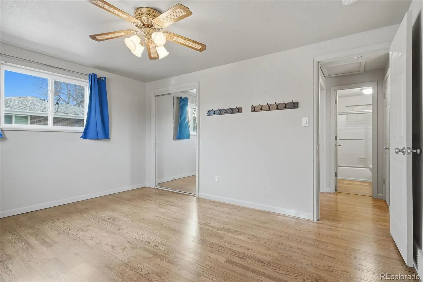 01152026230325 1600 12