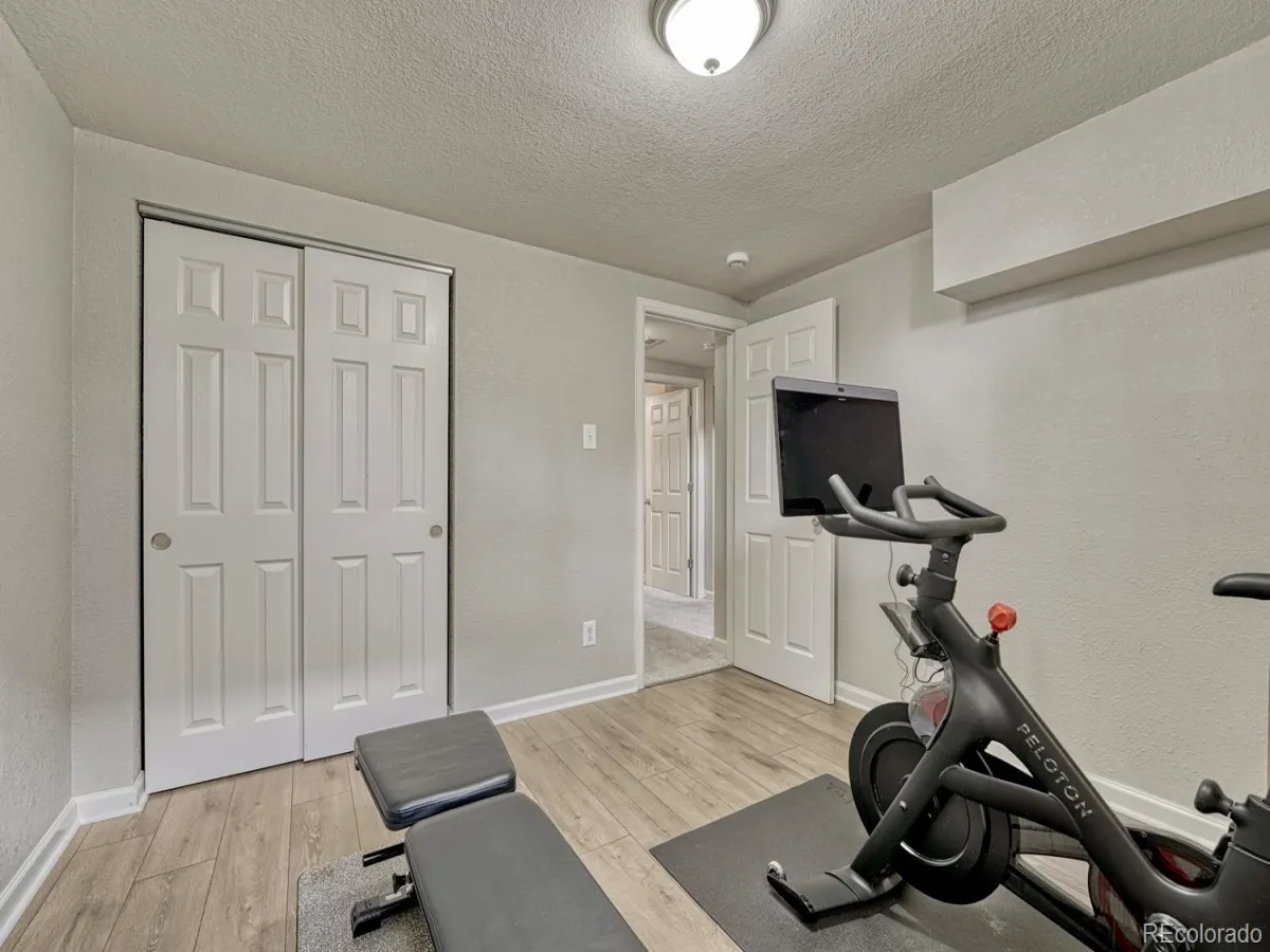 4252 S Logan Street Englewood CO 80113 MLS #REC6825055 05182026192231 1200 28