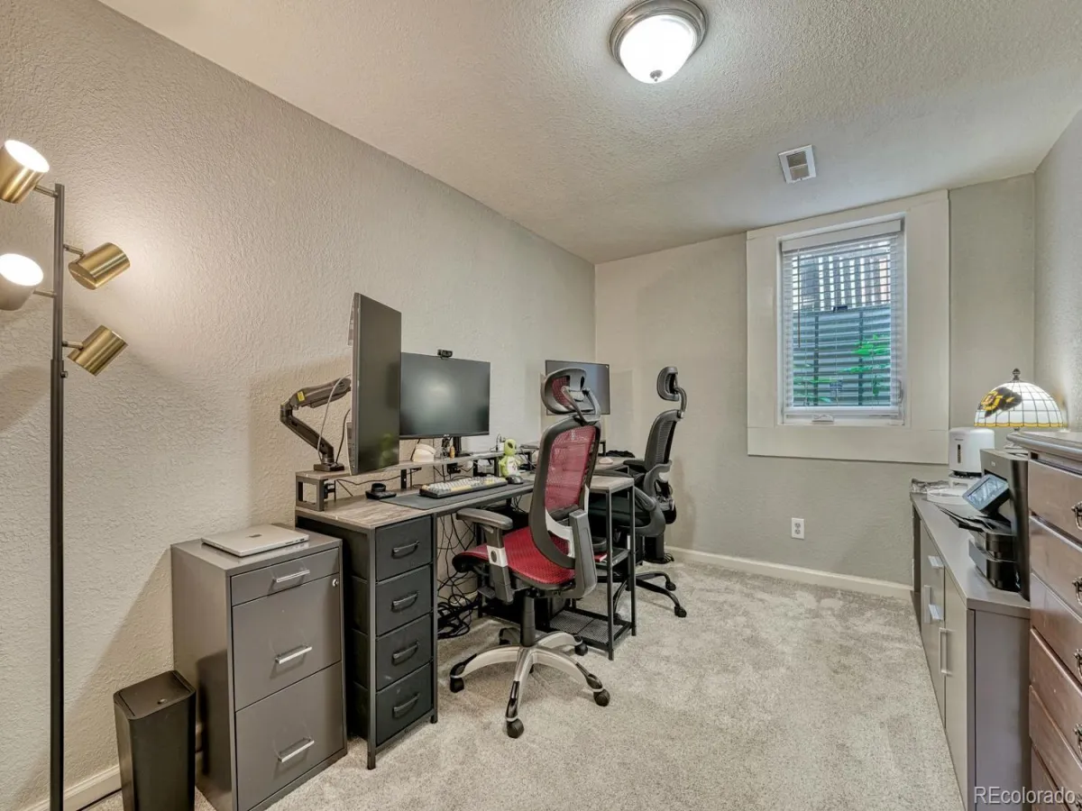 4252 S Logan Street Englewood CO 80113 MLS #REC6825055 05182026192231 1200 29