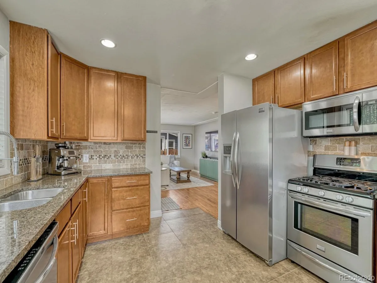 4252 S Logan Street Englewood CO 80113 MLS #REC6825055 05182026192231 1200 9