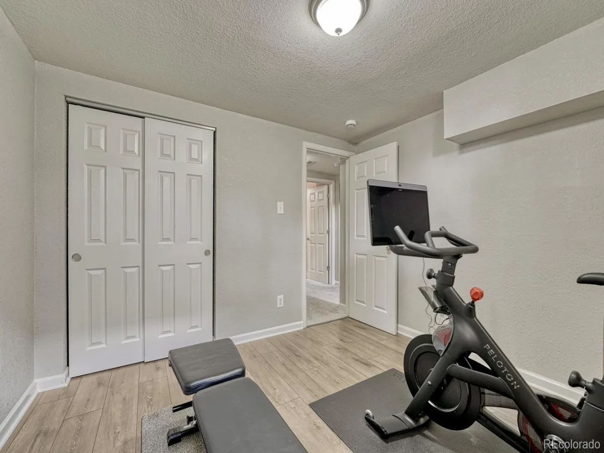 4252 S Logan Street Englewood CO 80113 MLS #REC6825055 06272026201416 1200 28