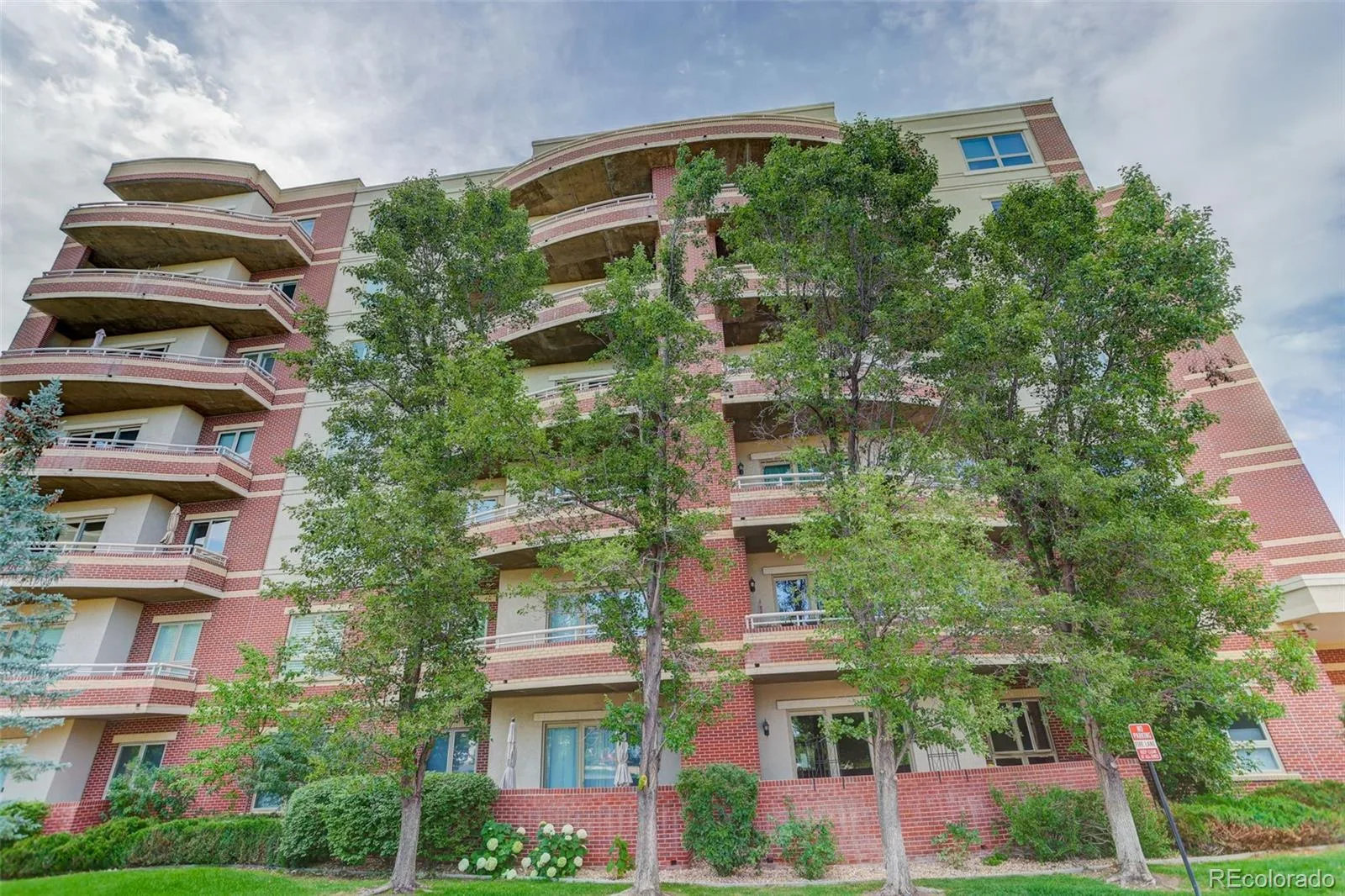 4875 S Monaco Street #309 Denver CO 80237 MLS #REC6825152 07152026024225 1600 40