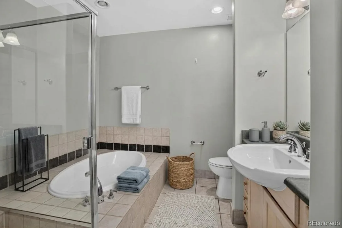 4875 S Monaco Street #309 Denver CO 80237 | MLS #REC6825152 09222026135459 1200 22