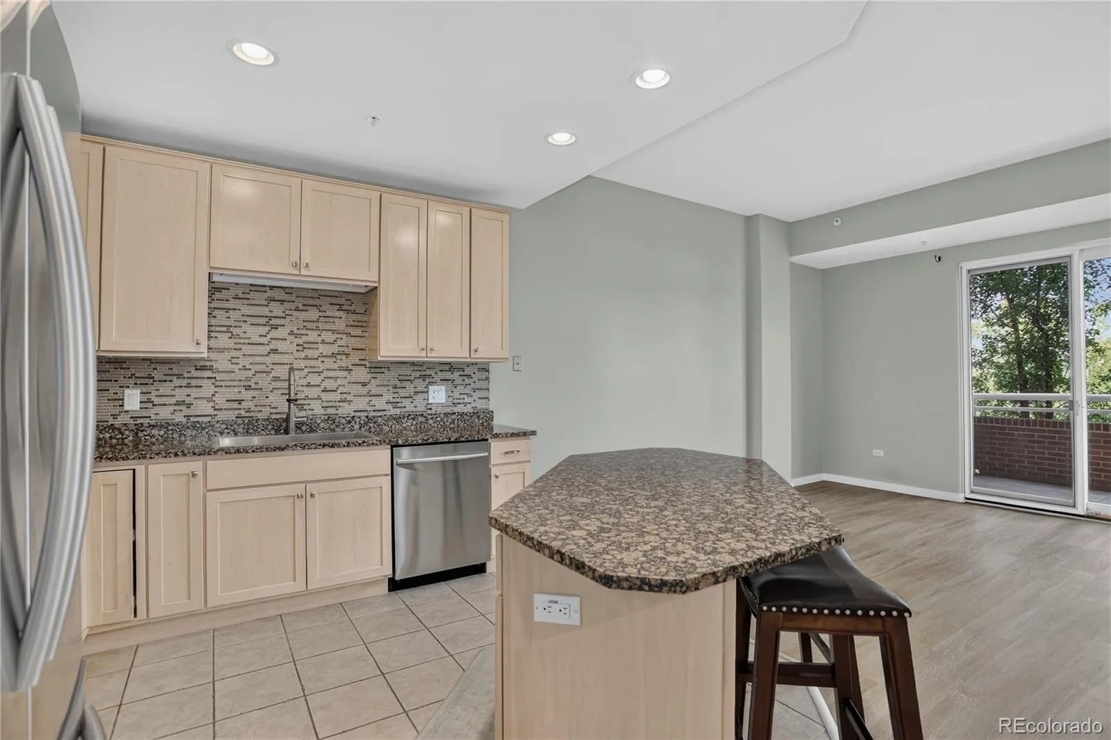 4875 S Monaco Street #309 Denver CO 80237 | MLS #REC6825152 09222026135459 1600 13
