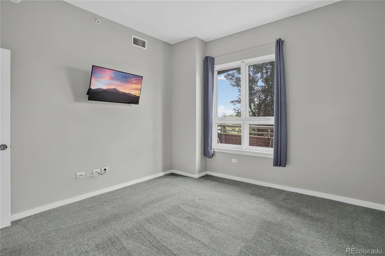 4875 S Monaco Street #309 Denver CO 80237 | MLS #REC6825152 09222026135459 1600 19