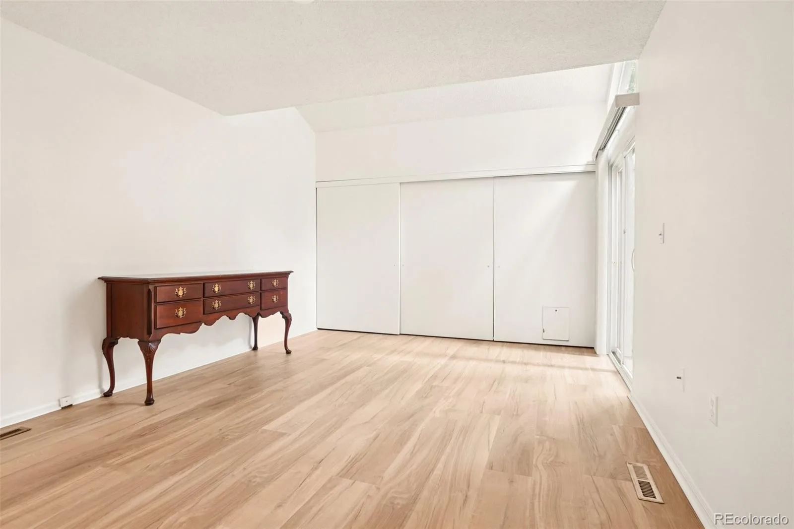 12973 E Cornell Avenue Aurora CO 80014 | MLS #REC6826887 08112026194515 1600 17