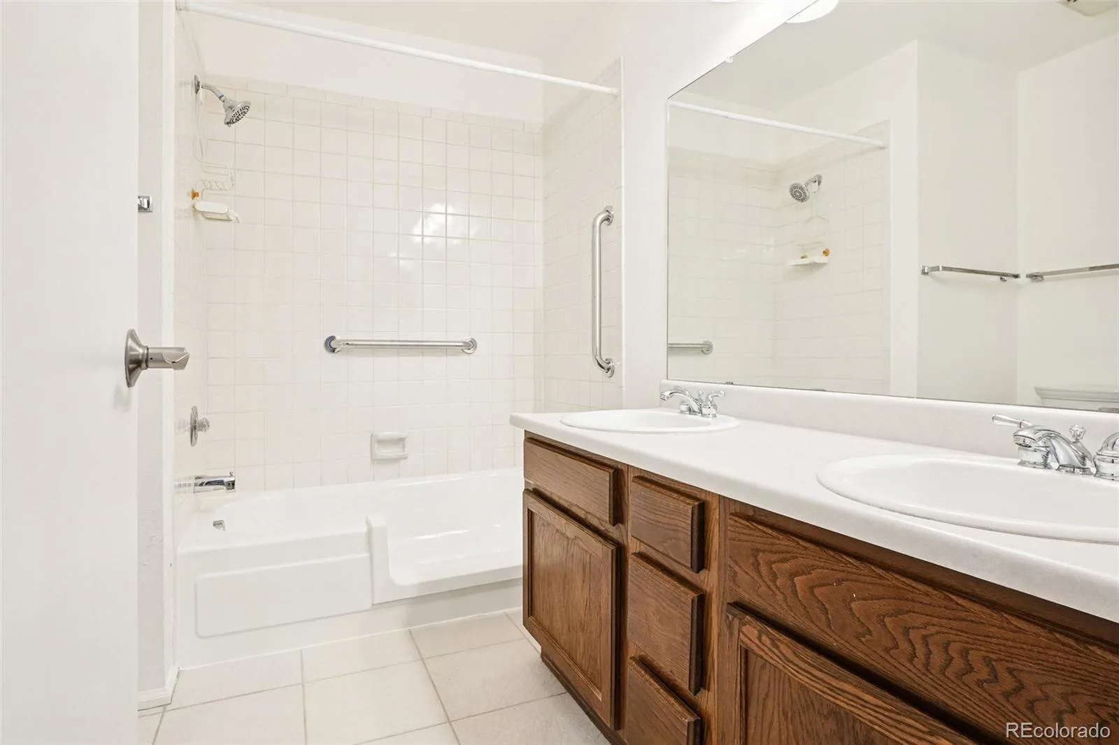 12973 E Cornell Avenue Aurora CO 80014 | MLS #REC6826887 08112026194515 1600 19
