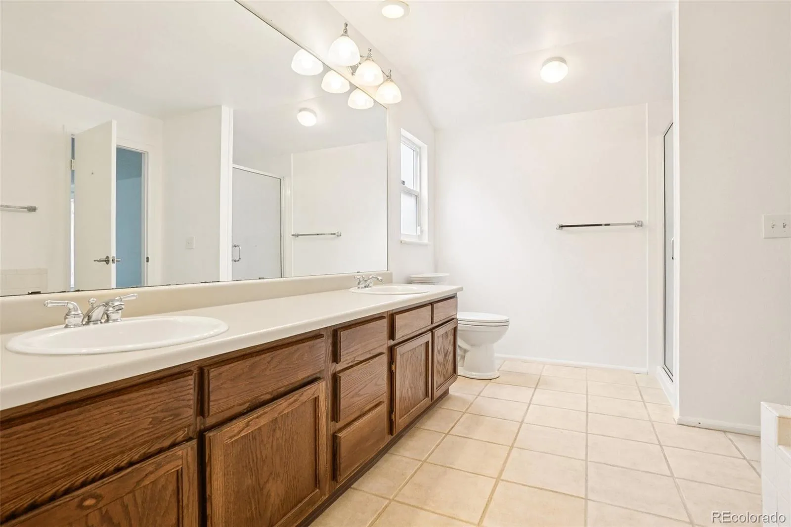 12973 E Cornell Avenue Aurora CO 80014 | MLS #REC6826887 08112026194515 1600 29