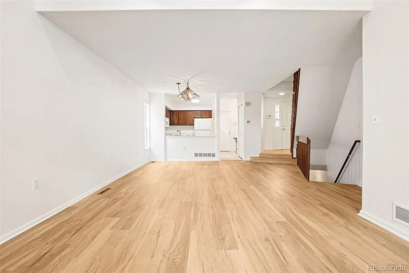 12973 E Cornell Avenue Aurora CO 80014 | MLS #REC6826887 08112026194515 1600 7