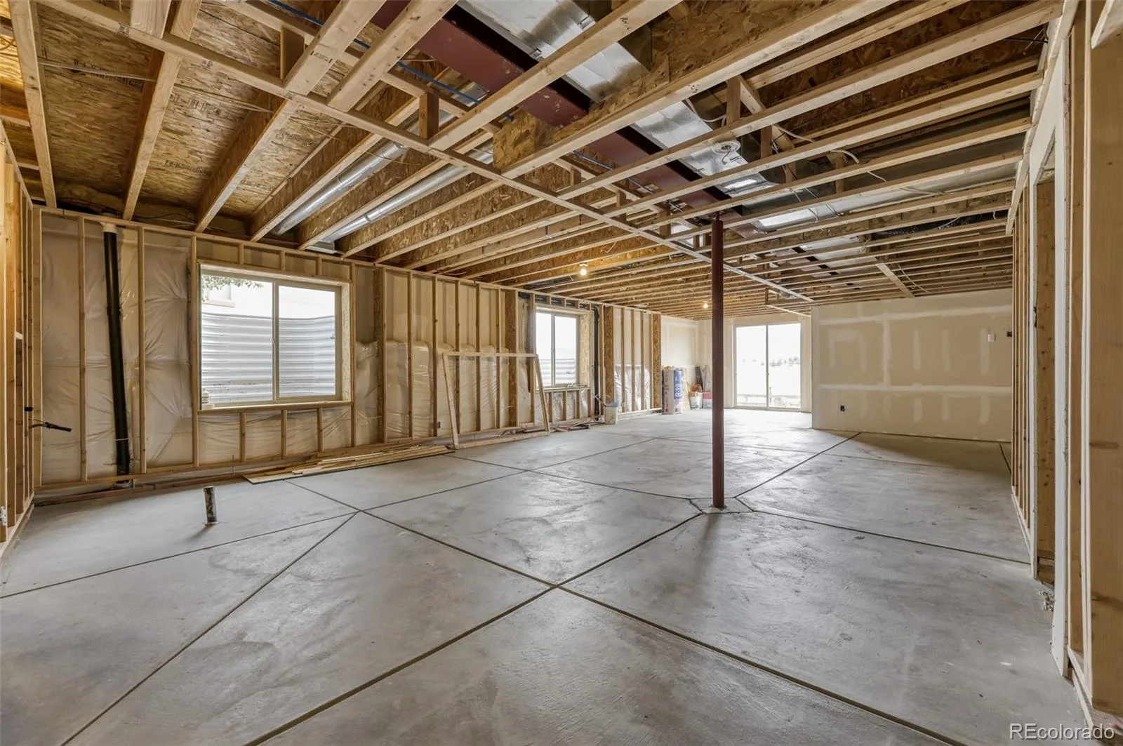 17812 W 83rd Place Arvada CO 80007 MLS #REC6829838 06122026074056 1600 24