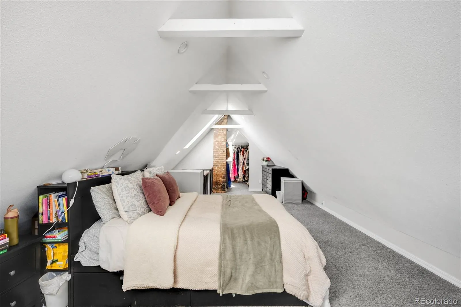 04172026030557 1600 18