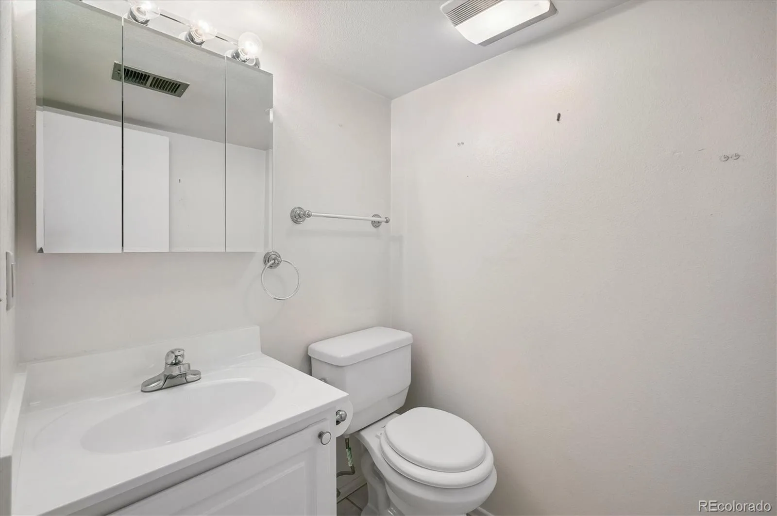 9984 W Maryland Drive Lakewood CO 80232 MLS #REC6834369 06302026012300 1600 14