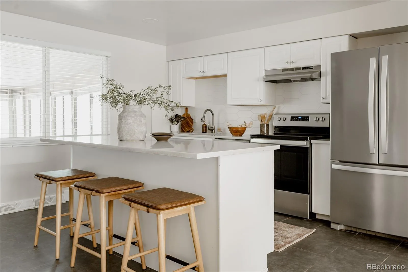 563 Jamaica Street Aurora CO 80010 | MLS #REC6834678 08122026181703 1600 14
