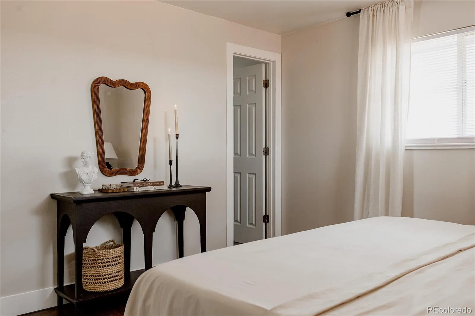 563 Jamaica Street Aurora CO 80010 | MLS #REC6834678 08122026181703 1600 27