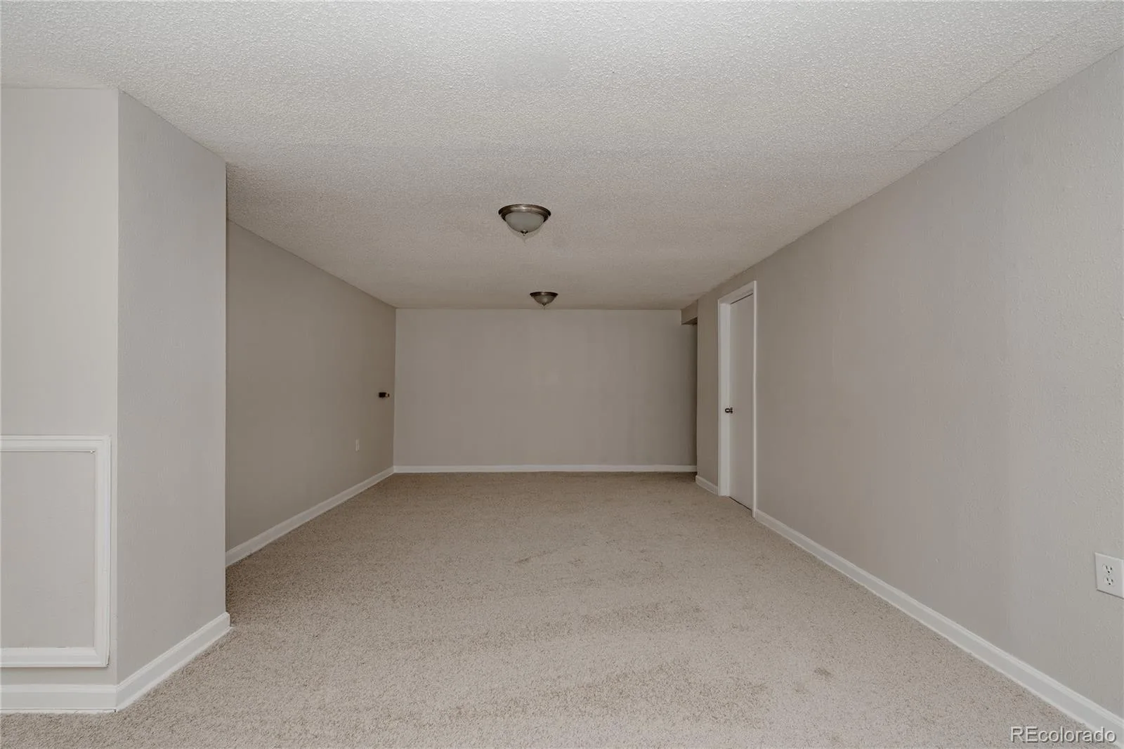 563 Jamaica Street Aurora CO 80010 | MLS #REC6834678 08122026181703 1600 35