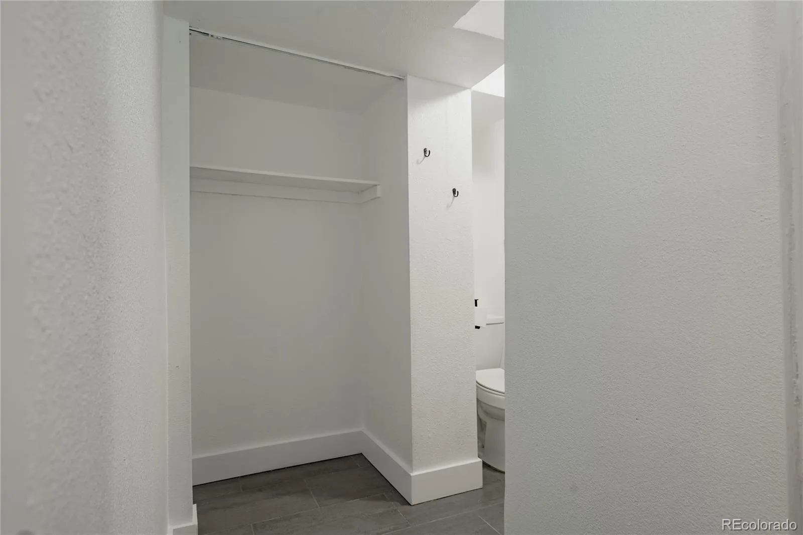 563 Jamaica Street Aurora CO 80010 | MLS #REC6834678 08122026181703 1600 38