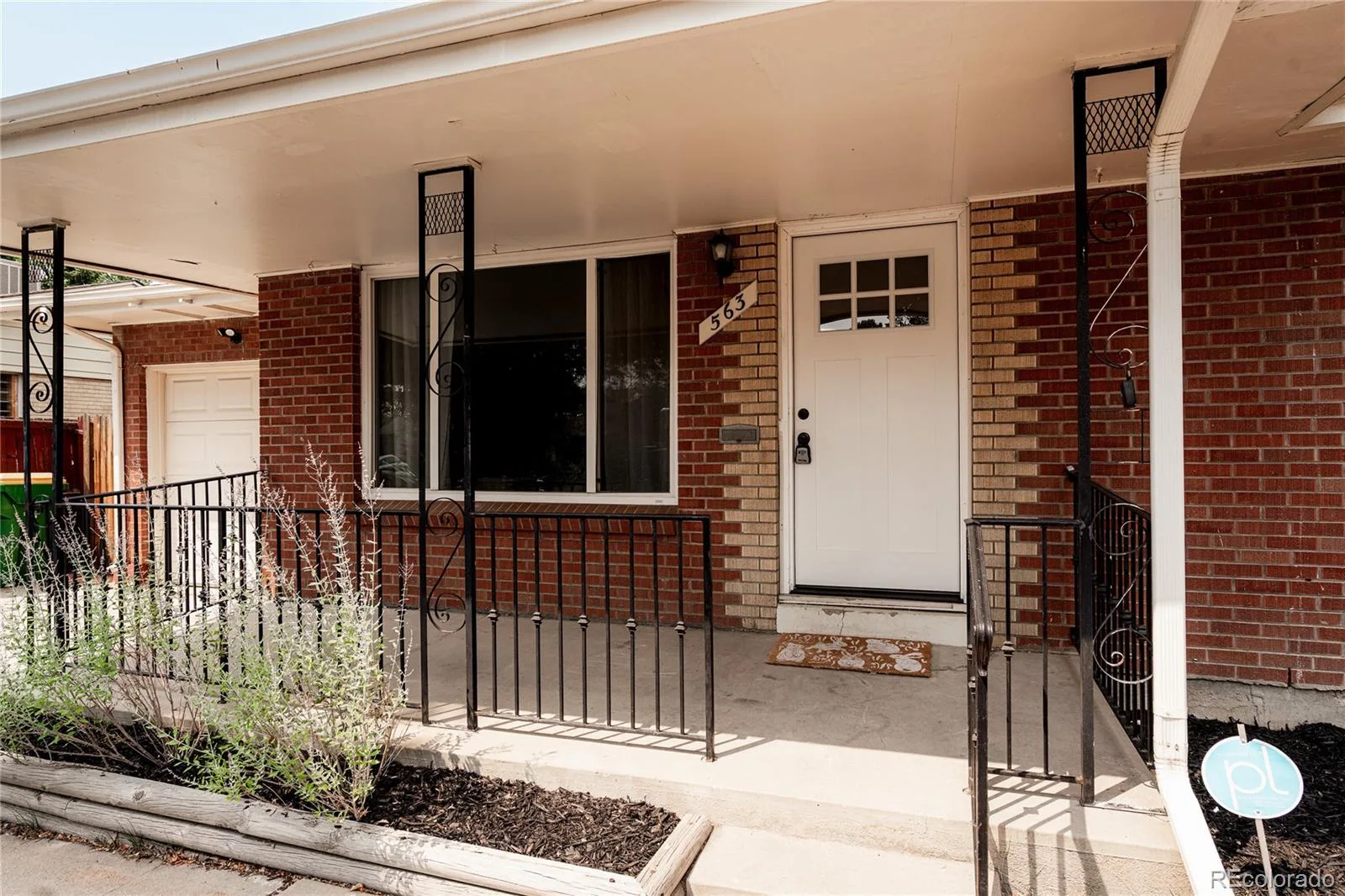 563 Jamaica Street Aurora CO 80010 | MLS #REC6834678 08122026181703 1600 48