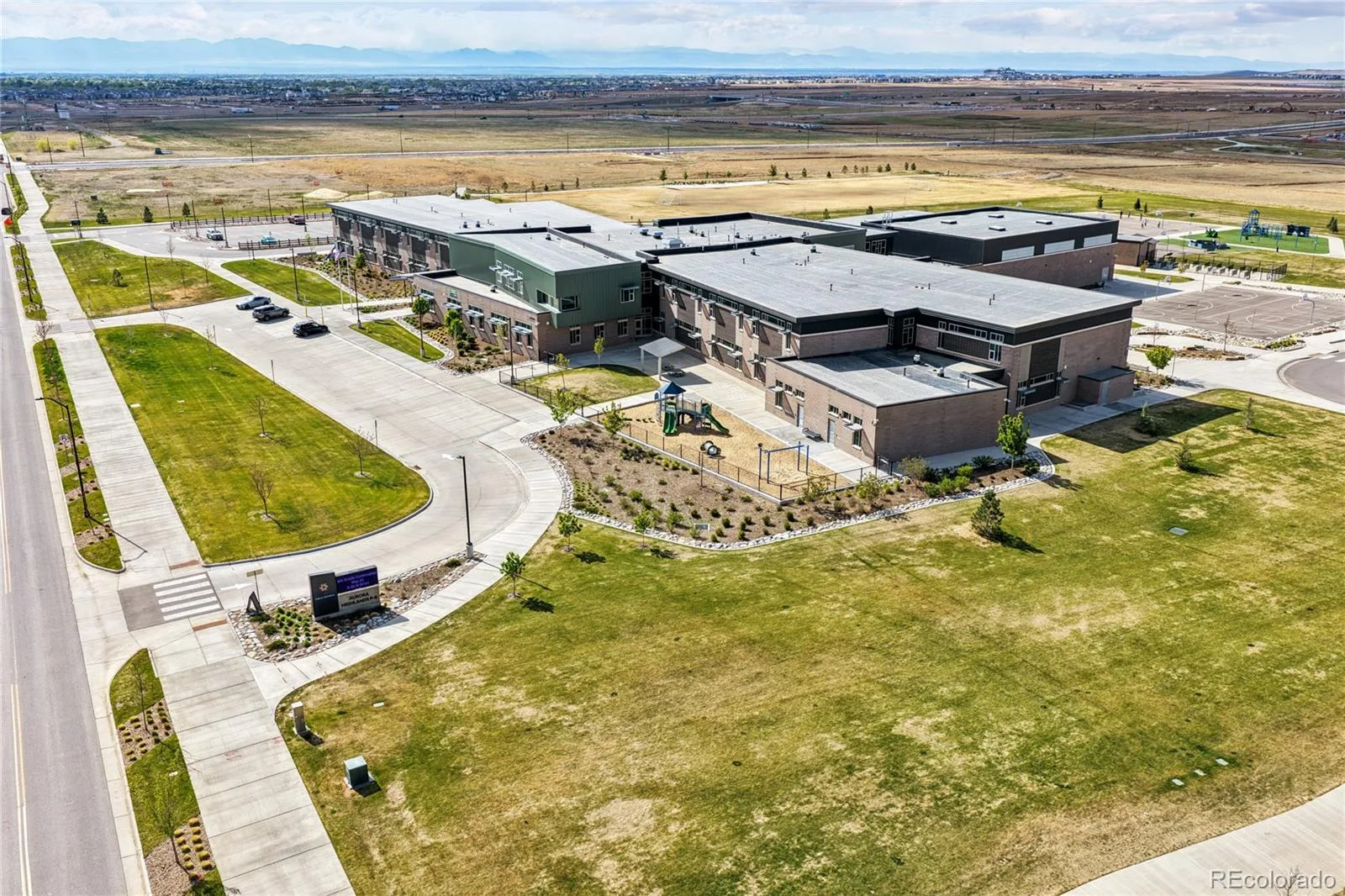 24544 E 37th Avenue Aurora CO 80019 | MLS #REC6834892 07302026172702 1600 19