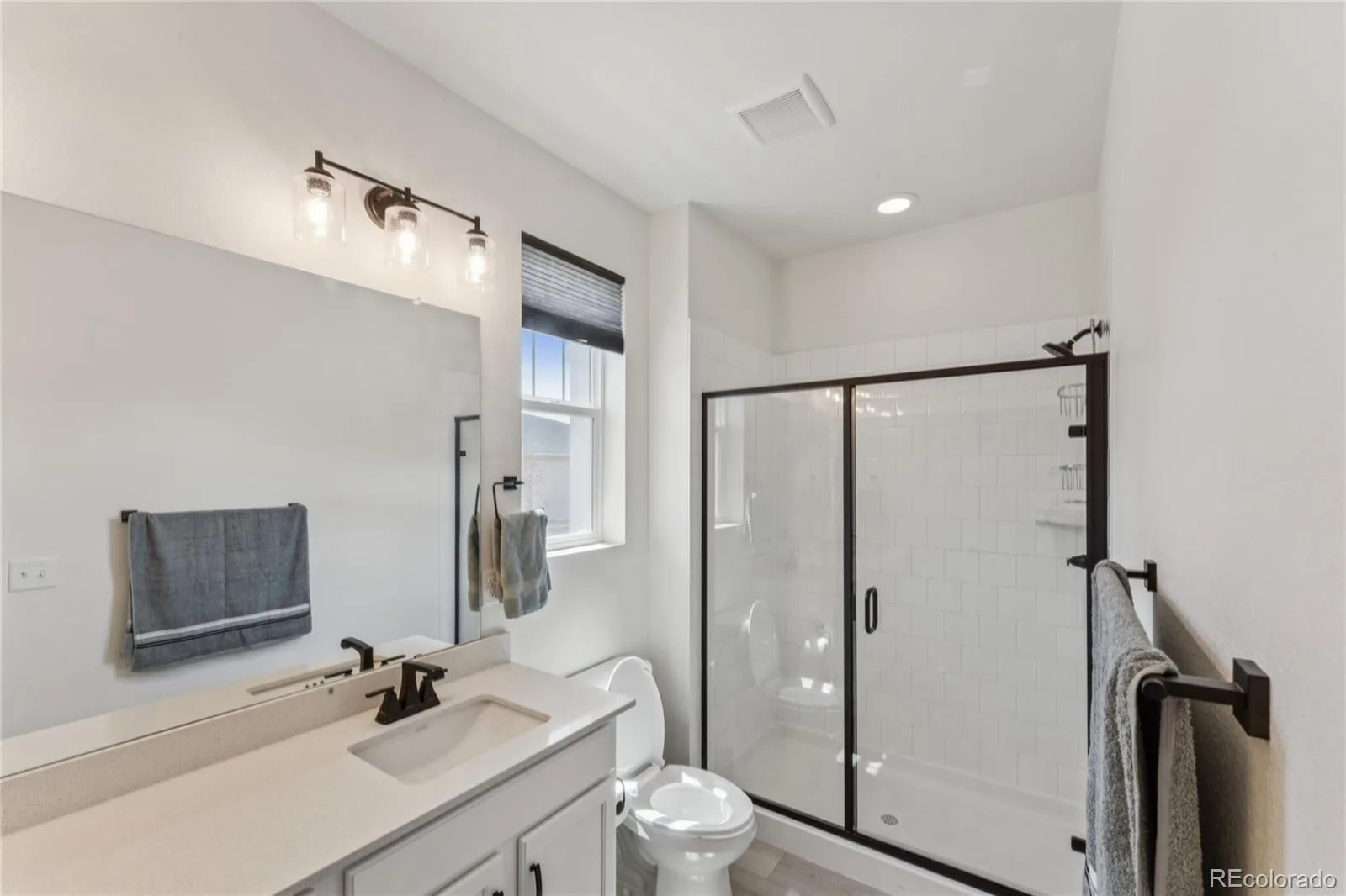 24544 E 37th Avenue Aurora CO 80019 | MLS #REC6834892 07302026172702 1600 7