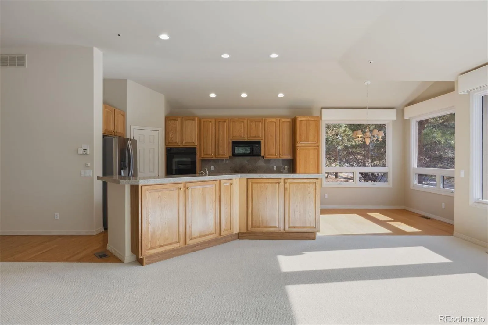 3202 Country Club Parkway Castle Rock CO 80108 MLS #REC6836725 07152026190953 1600 6