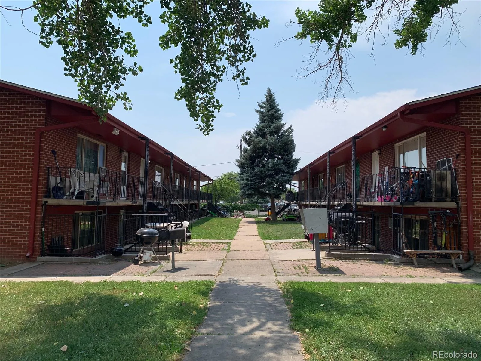 6782 W Cedar Place Lakewood CO 80226 | MLS #REC6837153 08202026143525 1600 20