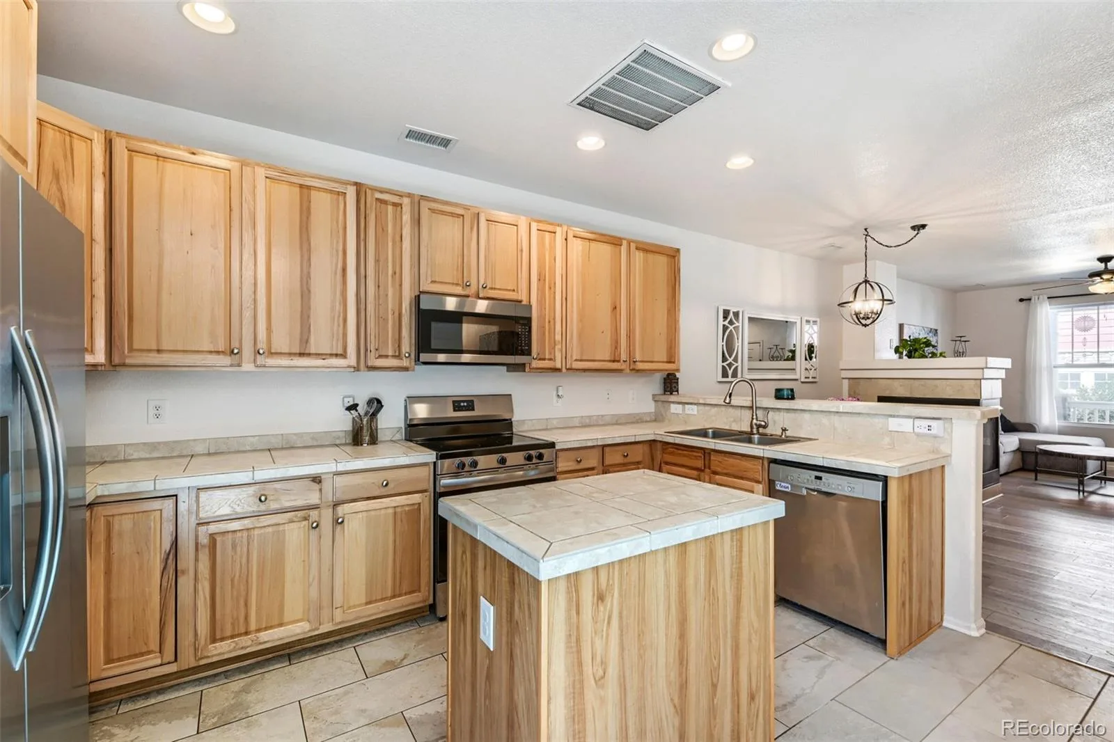 13634 Garfield Street #B Thornton CO 80602 | MLS #REC6838087 08112026143553 1600 11