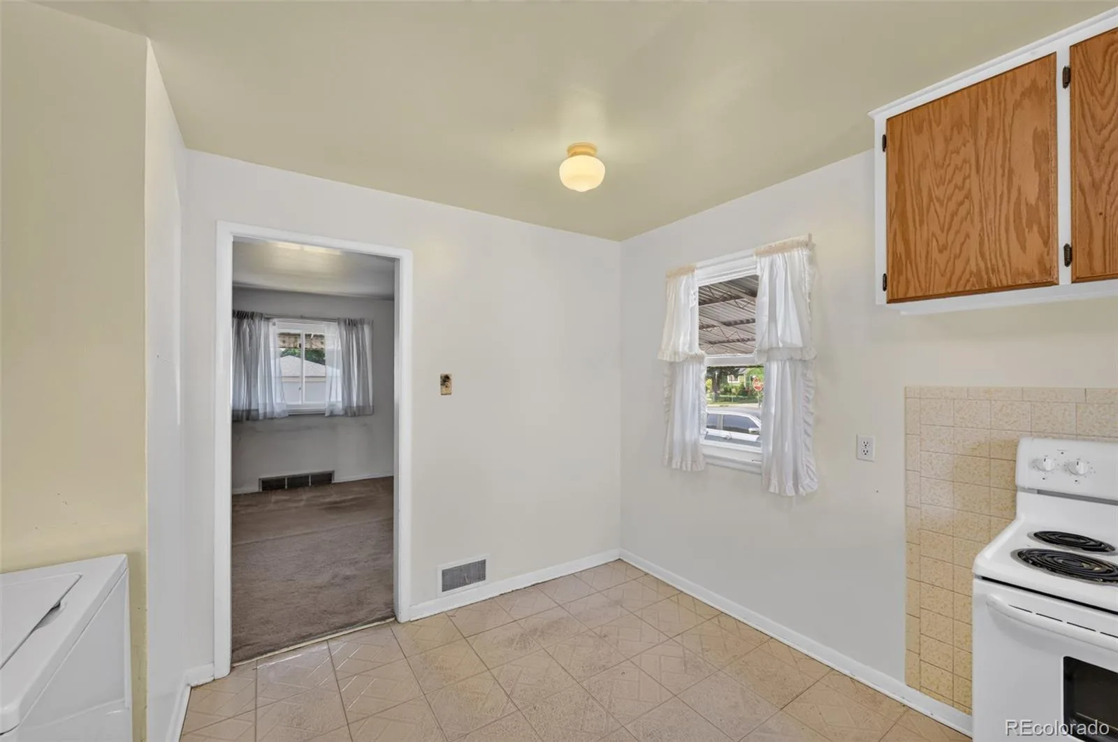 10831 Lowry Place Aurora CO 80010 | MLS #REC6840797 08102026141948 1600 11