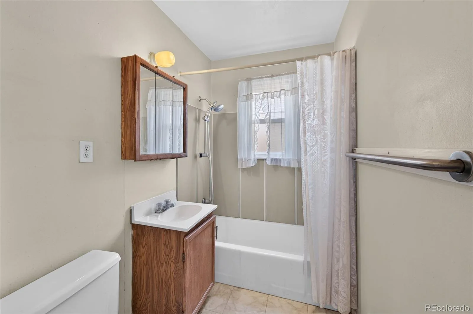10831 Lowry Place Aurora CO 80010 | MLS #REC6840797 08102026141948 1600 12