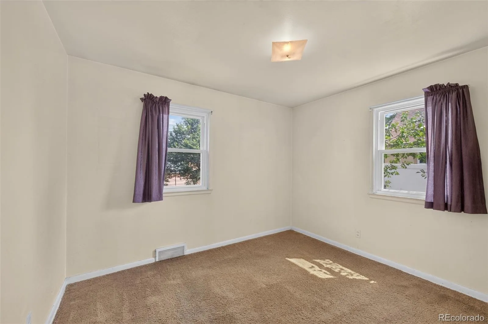 10831 Lowry Place Aurora CO 80010 | MLS #REC6840797 08102026141948 1600 13