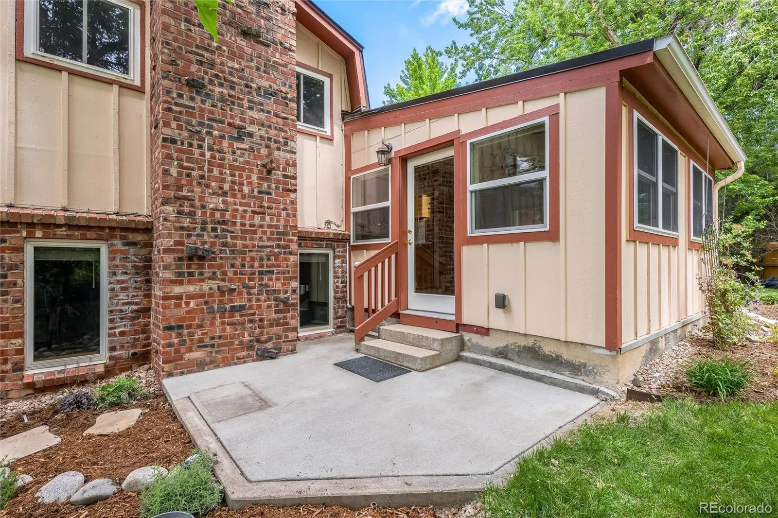 7910 W Harvard Place Lakewood CO 80227 MLS #REC6840860 06112026212821 1600 18