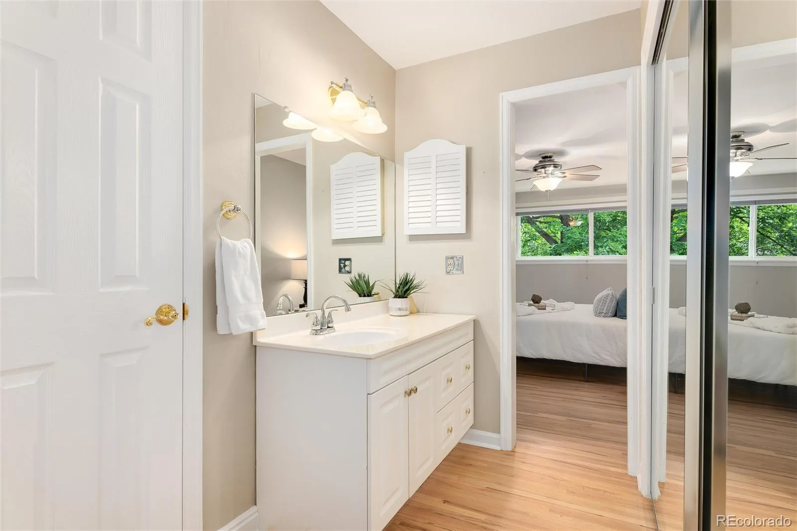 7910 W Harvard Place Lakewood CO 80227 MLS #REC6840860 06112026212821 1600 21