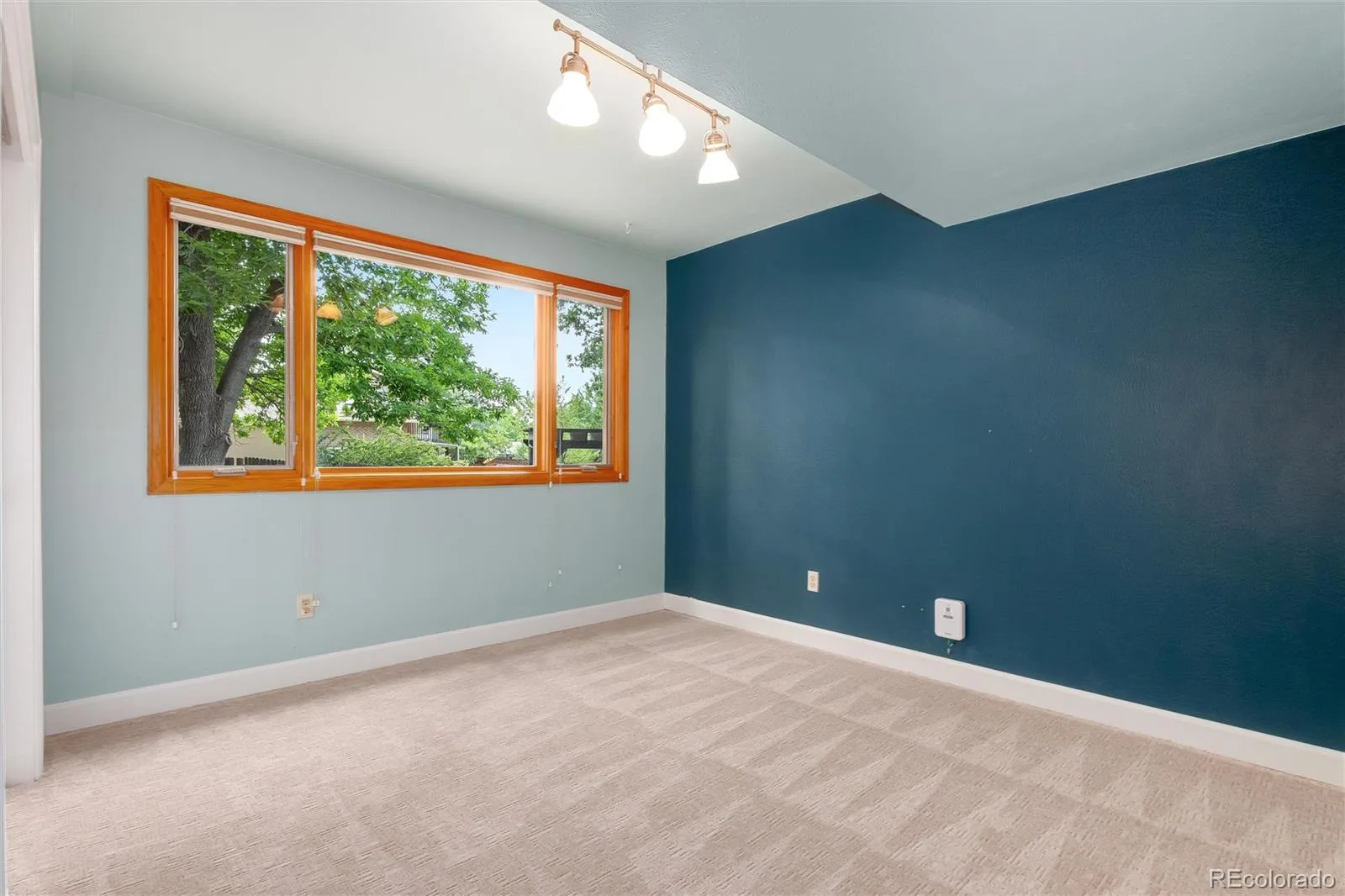 7910 W Harvard Place Lakewood CO 80227 MLS #REC6840860 06112026212821 1600 31