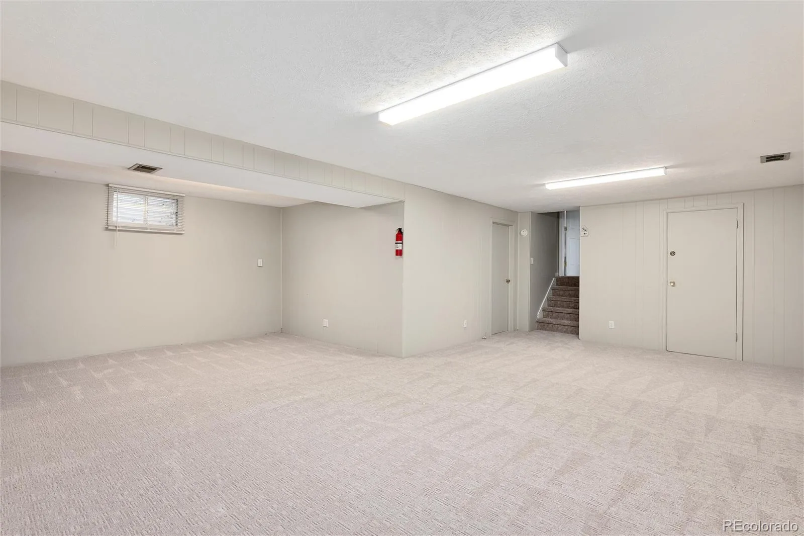 7910 W Harvard Place Lakewood CO 80227 MLS #REC6840860 06112026212821 1600 35