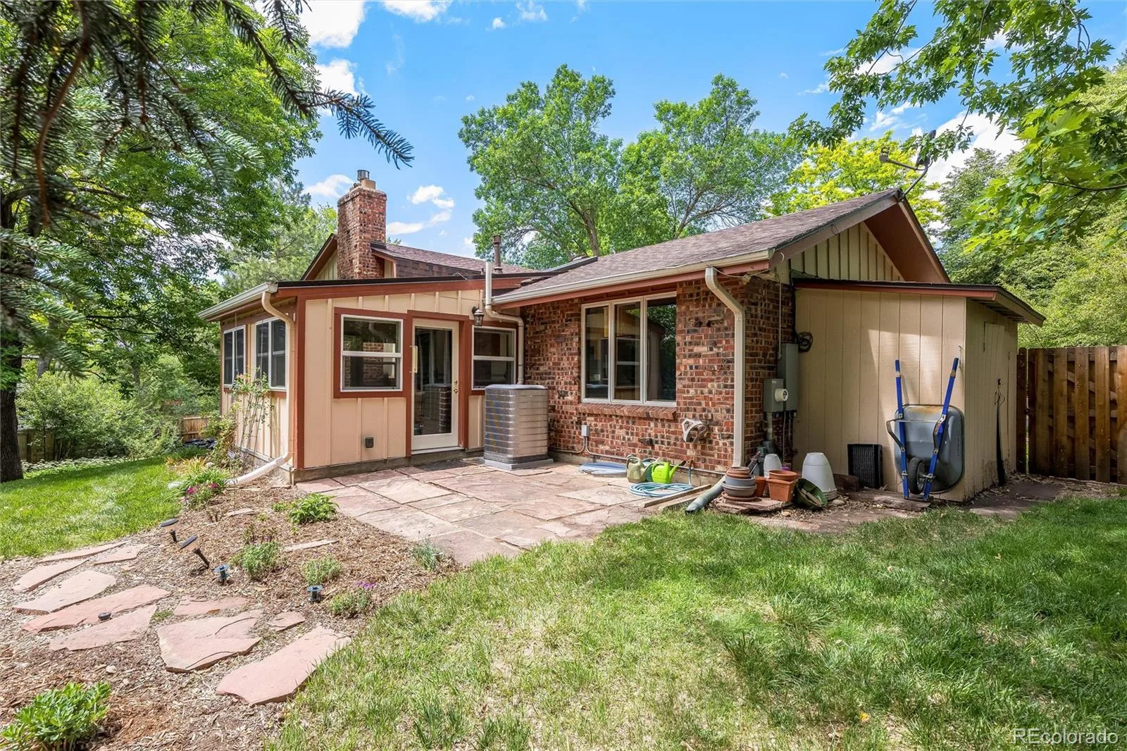 7910 W Harvard Place Lakewood CO 80227 MLS #REC6840860 06112026212821 1600 37