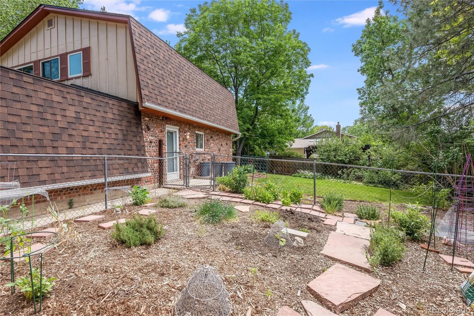 7910 W Harvard Place Lakewood CO 80227 MLS #REC6840860 06112026212821 1600 39