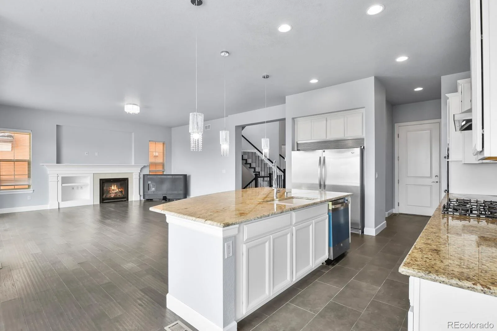 9781 Cantabria Point Lone Tree CO 80124 | MLS #REC6844841 08282026230824 1600 10