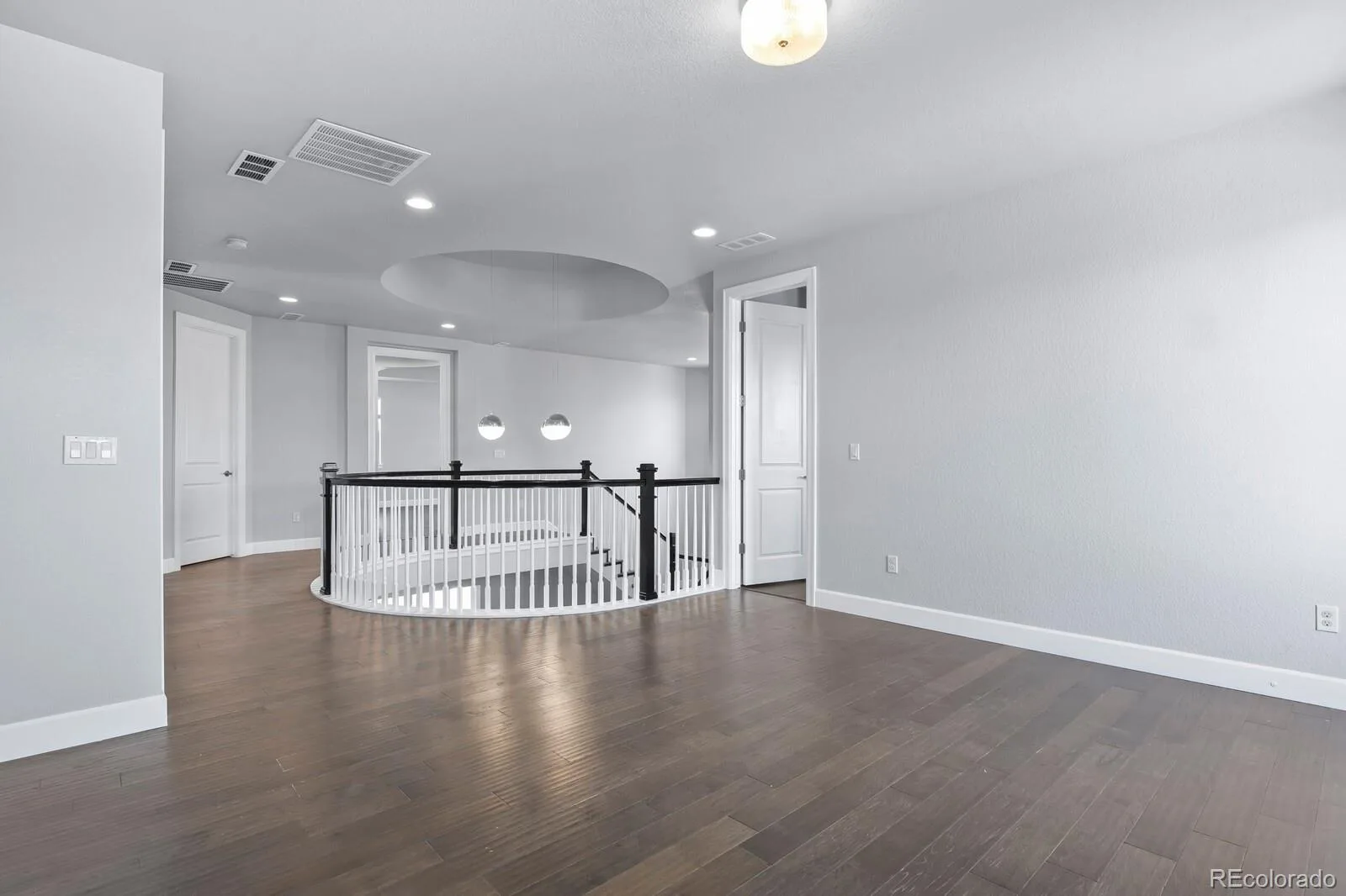 9781 Cantabria Point Lone Tree CO 80124 | MLS #REC6844841 08282026230824 1600 27
