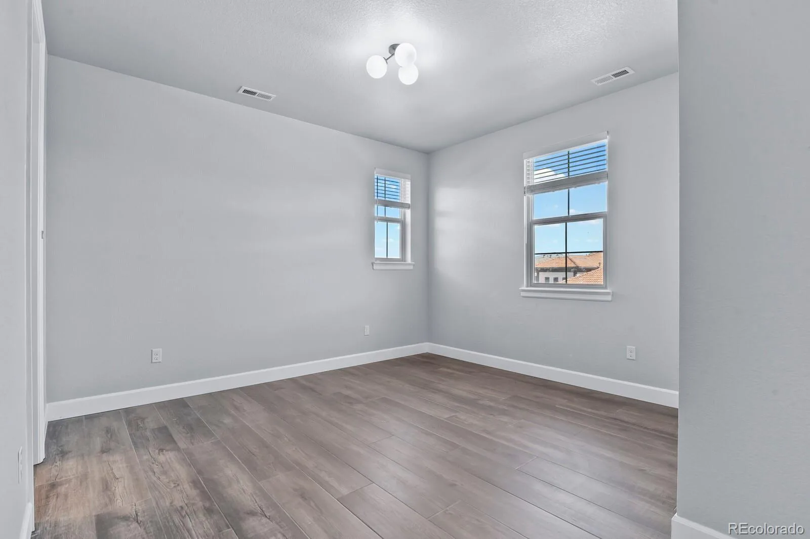 9781 Cantabria Point Lone Tree CO 80124 | MLS #REC6844841 08282026230824 1600 28
