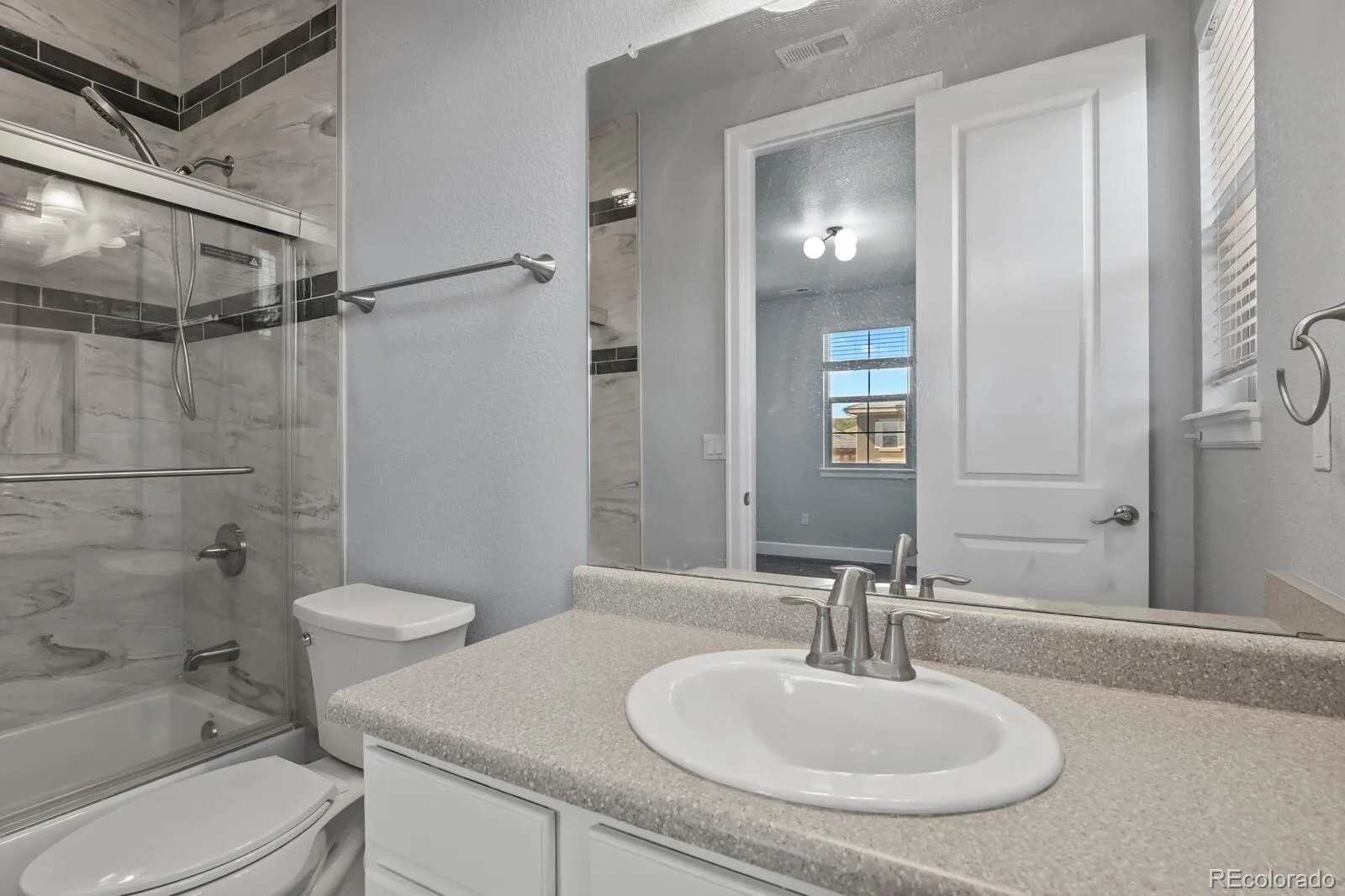 9781 Cantabria Point Lone Tree CO 80124 | MLS #REC6844841 08282026230824 1600 29