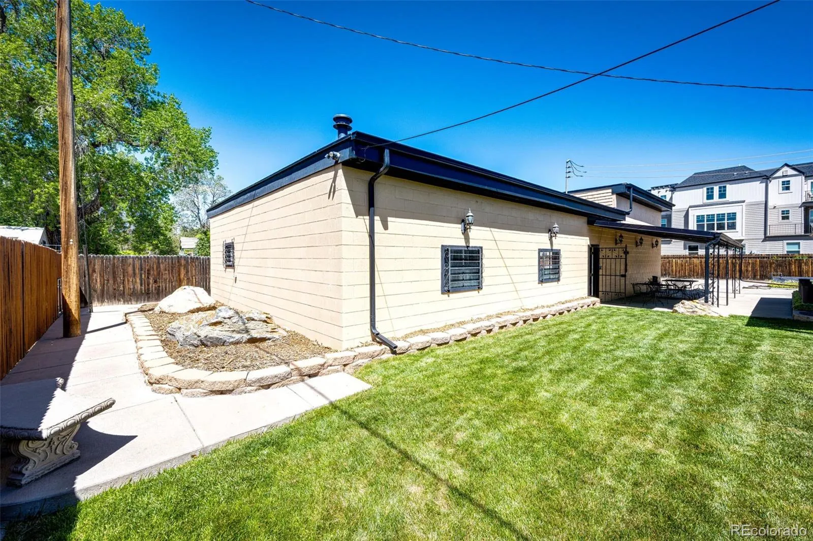 5215 Allison Street Arvada CO 80002 MLS #REC6847929 05212026022053 1600 18