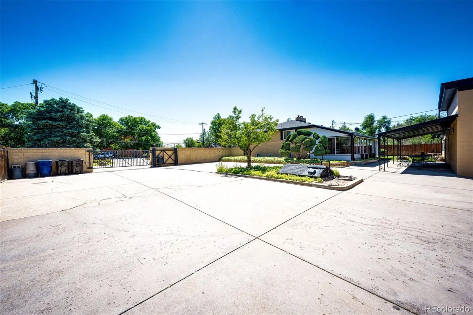 5215 Allison Street Arvada CO 80002 MLS #REC6847929 05212026022053 1600 20