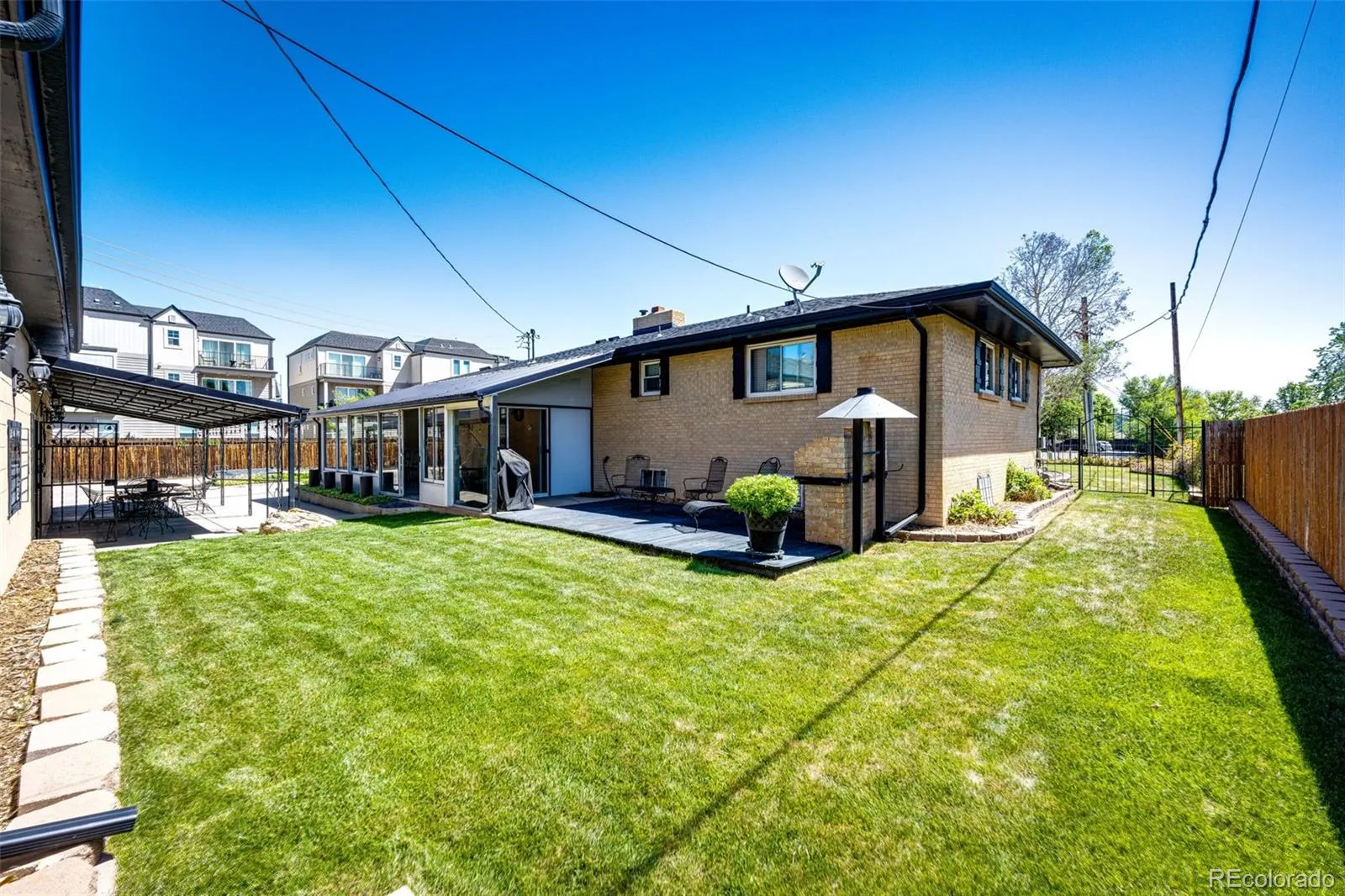 5215 Allison Street Arvada CO 80002 MLS #REC6847929 05212026022053 1600 22